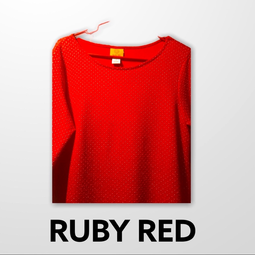Gorgeous RUBY RED ladies tunic top with Necklace. (NWT) - Picture 2 of 9